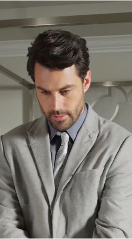 她藏起孕肚離職，禁欲上司急瘋了(全集)