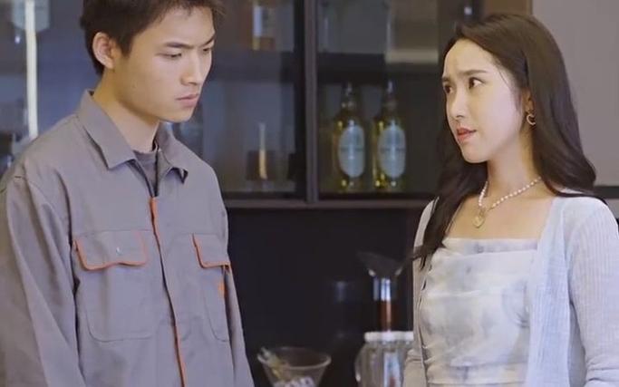 成為快遞員后，我有了七個(gè)老婆(全集)